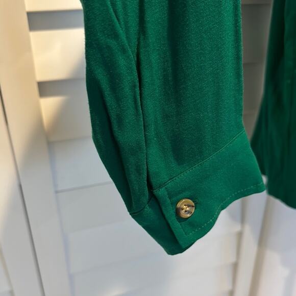 Chaser NWOT Oversized Button Down Shirt with Notched Collar and Long Sleeves. - Picture 3 of 7